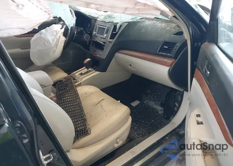 2013 Subaru Outback 2.5I Limited z USA, uszkodzony, nr VIN 4S4BRBKC0D3290841